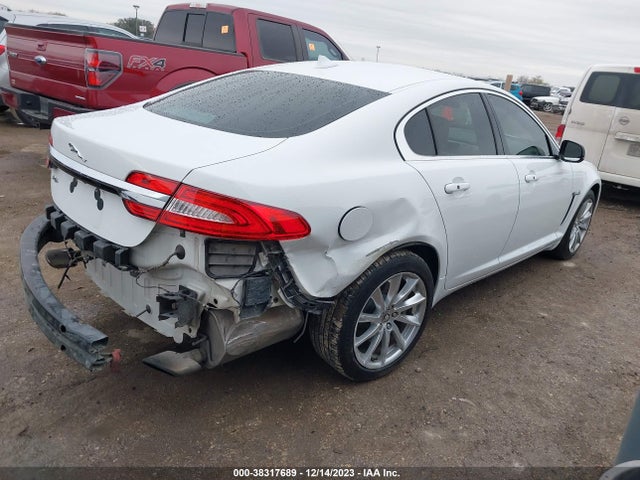 2013 JAGUAR XF SAJWA0ES5DPS82894 Photo 3