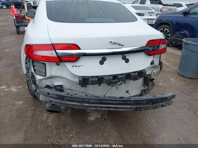 2013 JAGUAR XF SAJWA0ES5DPS82894 Photo 5