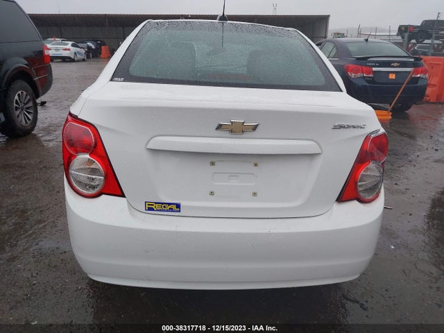 Chevrolet Sonic Ls Auto 2016 1G1JA5SHXG4179872 Image 15