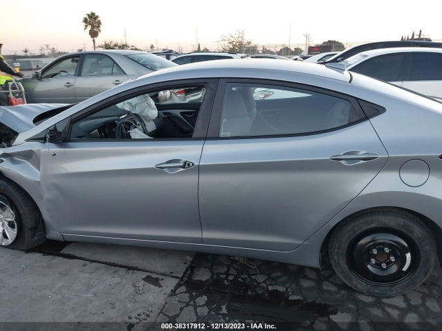Hyundai ELANTRA SE 2016 5NPDH4AE6GH767229 Image 14