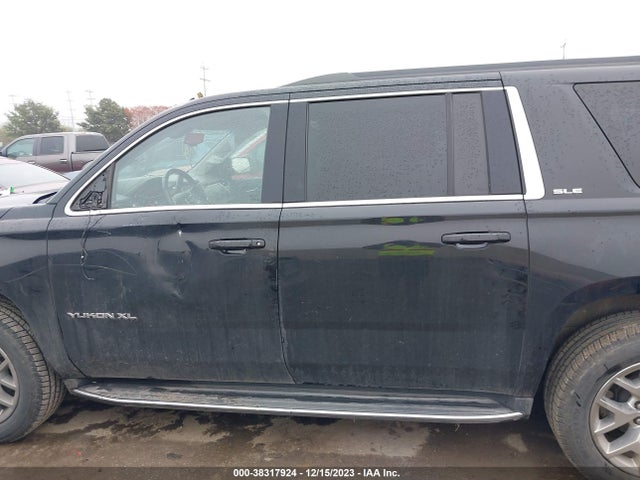 1GKS1FKCXGR301868 GMC Yukon Xl Sle