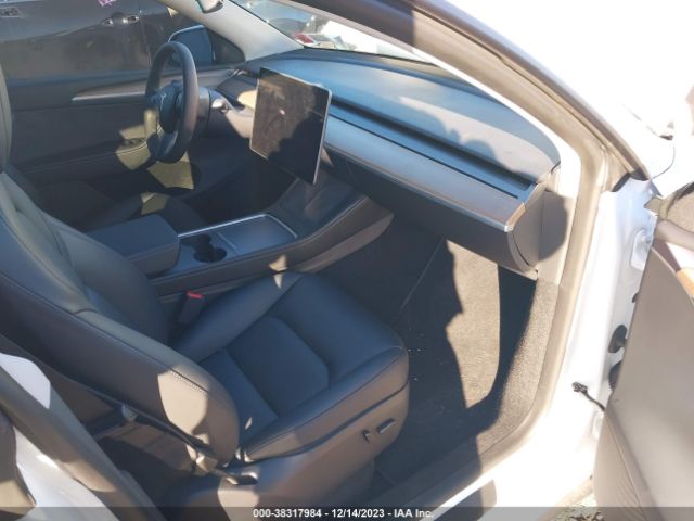 7SAYGDEEXPA104372 Tesla Model Y