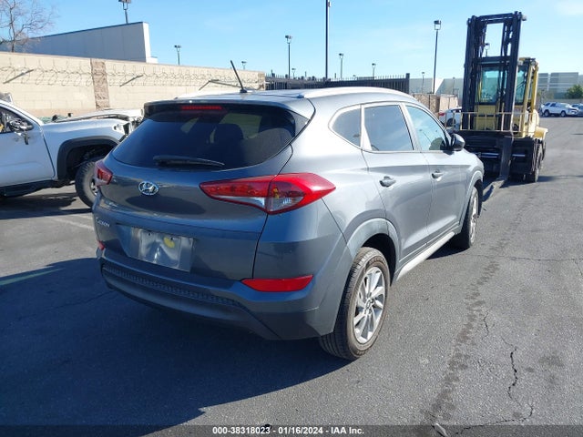 2017 HYUNDAI TUCSON SE VIN: KM8J33A49HU313448
