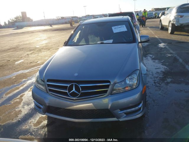 WDDGF4HB1EA951888 Mercedes-Benz C 250 Luxury/sport