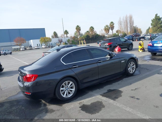 BMW 528I 2015 WBA5A5C59FD522776 Image 4