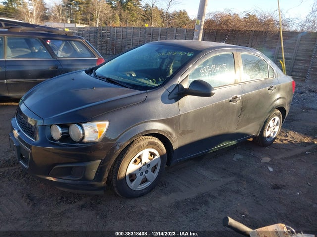 Chevrolet Sonic Ls Auto 2014 1G1JA5SG0E4234656 Image 2