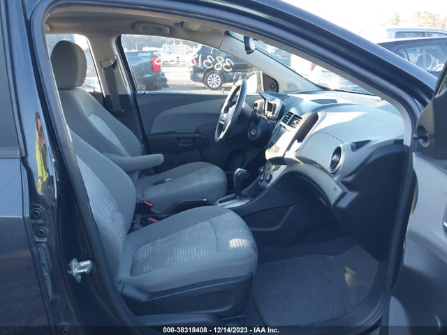 Chevrolet Sonic Ls Auto 2014 1G1JA5SG0E4234656 Image 5