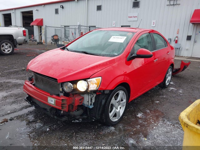 Chevrolet Sonic Ltz Auto 2015 1G1JE5SB1F4195845 Image 2