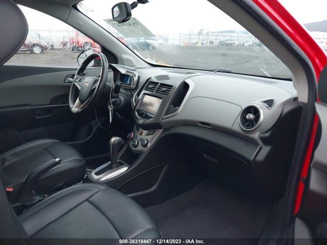 Chevrolet Sonic Ltz Auto 2015 1G1JE5SB1F4195845 Image 5