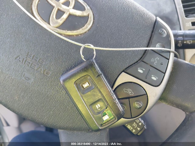 2009 TOYOTA PRIUS TOURING VIN: JTDKB20U597838756