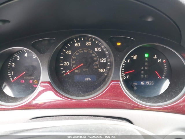 2004 LEXUS ES 330 VIN: JTHBA30G040009211