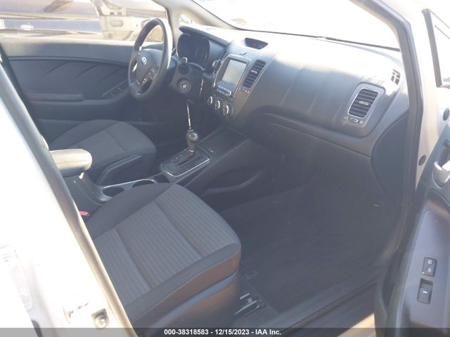 KIA FORTE LX 2018 3KPFL4A77JE275670 Image 5