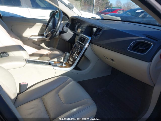 2012 VOLVO S60 T5 VIN: YV1622FS8C2029855