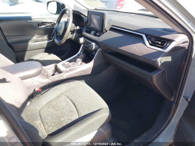 2021 TOYOTA RAV4 XLE VIN: 2T3W1RFV8MW115199