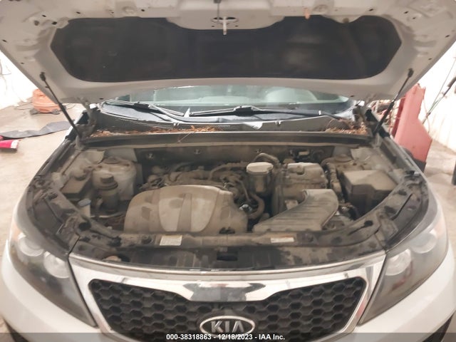 2013 KIA SORENTO LX V6 VIN: 5XYKTDA26DG328241