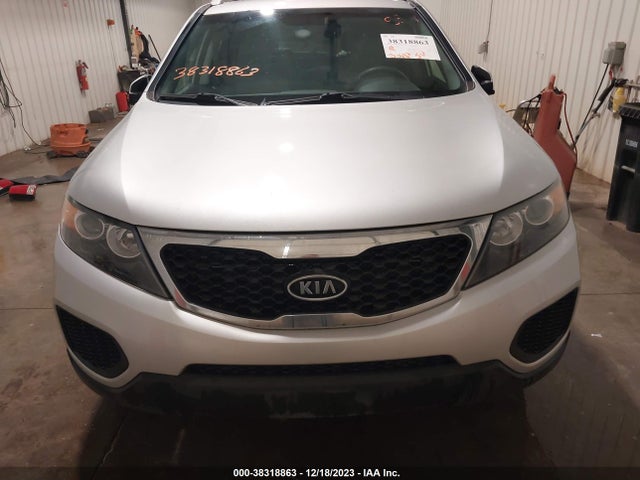 2013 KIA SORENTO LX V6 VIN: 5XYKTDA26DG328241