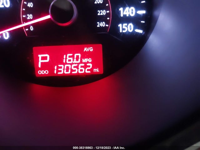 2013 KIA SORENTO LX V6 VIN: 5XYKTDA26DG328241