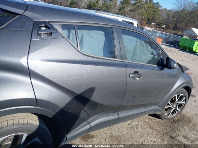NMTKHMBX0LR117872 Toyota C-HR XLE