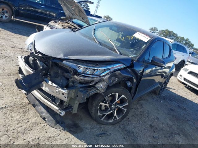 NMTKHMBX0LR117872 Toyota C-HR XLE