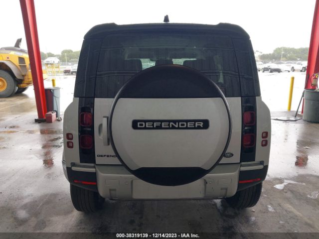 SALEJERX2N2099747 Land Rover Defender 110 S
