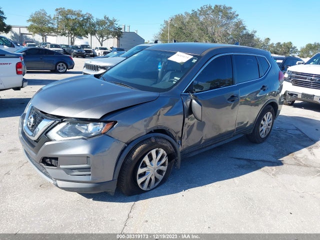 Nissan ROGUE S 2017 JN8AT2MT8HW382318 Image 2