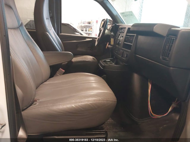 Chevrolet Express 3500 Ls 2015 1GAZGZFG8F1128784 Image 5