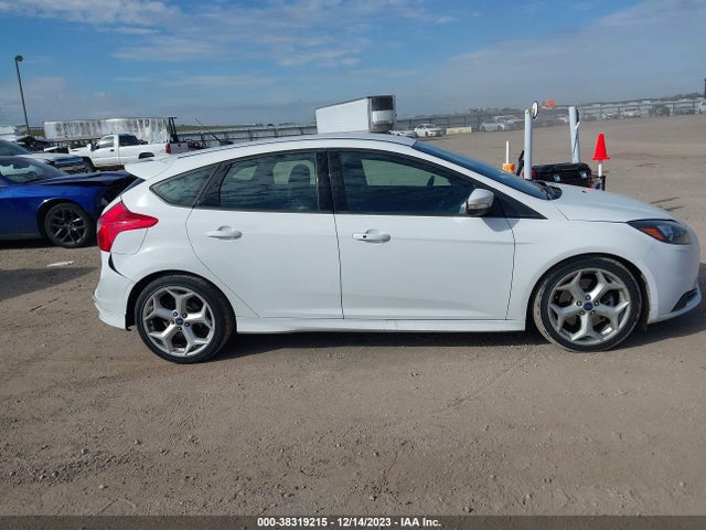 2013 FORD FOCUS ST VIN: 1FADP3L95DL185830