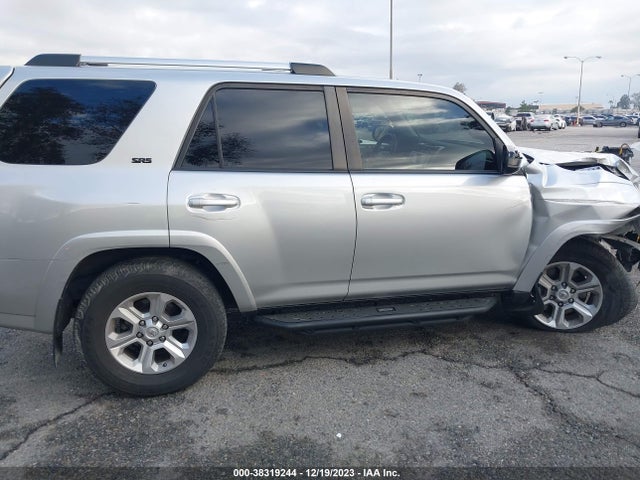 Toyota 4RUNNER SR5 2021 JTEMU5JR8M5919345 Image 13
