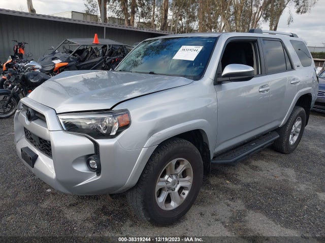 Toyota 4RUNNER SR5 2021 JTEMU5JR8M5919345 Image 2
