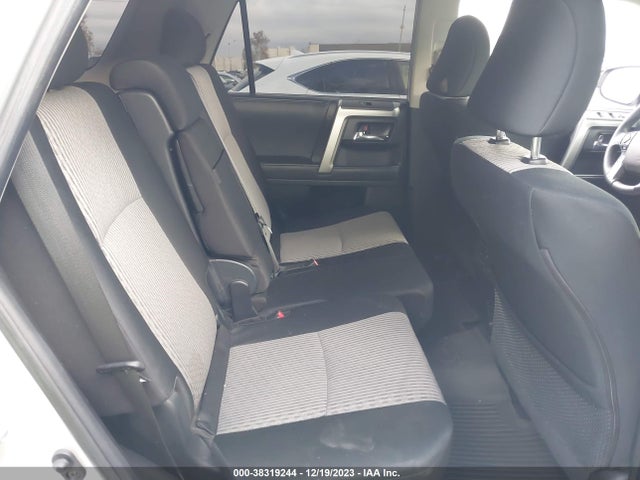 Toyota 4RUNNER SR5 2021 JTEMU5JR8M5919345 Image 8