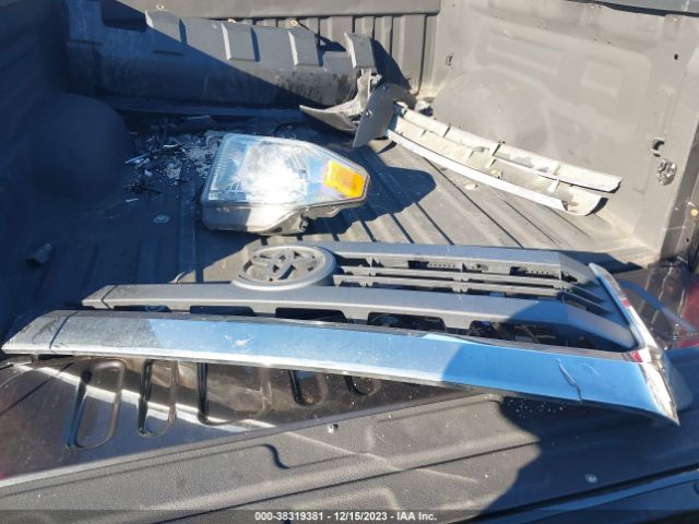 5TFDY5F18EX377214 Toyota Tundra Sr5 5.7l V8