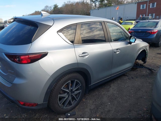 2018 MAZDA CX-5 TOURING VIN: JM3KFBCMXJ0390552