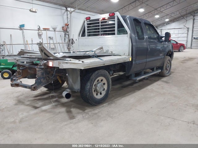 2005 FORD F-250 LARIAT/XL/XLT VIN: 1FTSX21P05EB62605
