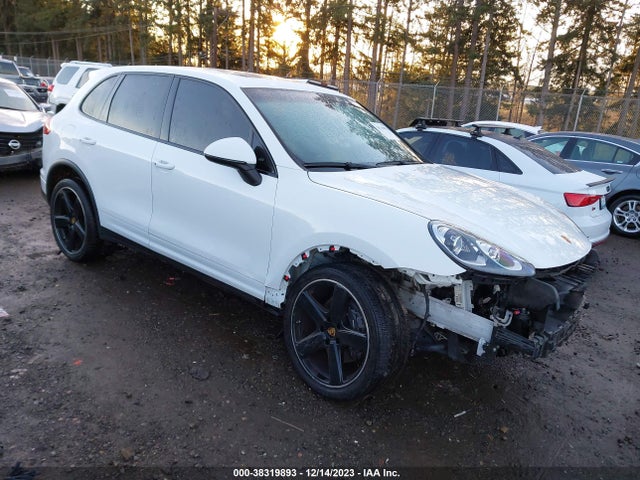 2016 PORSCHE CAYENNE WP1AA2A26GKA13104 Photo 0