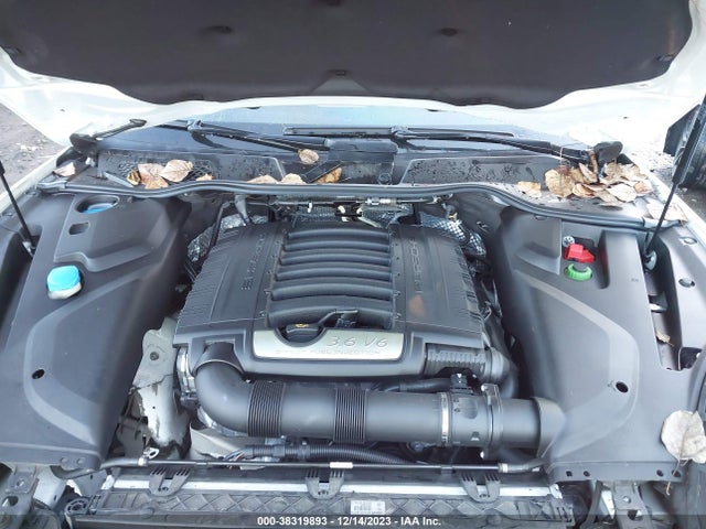 2016 PORSCHE CAYENNE WP1AA2A26GKA13104 Photo 9