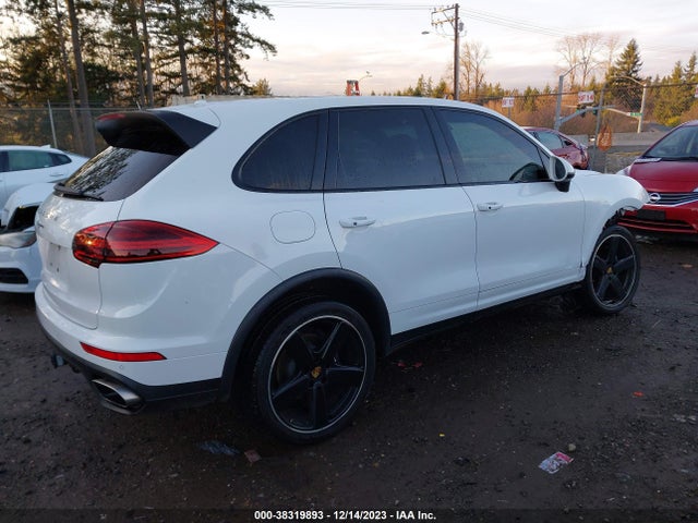 2016 PORSCHE CAYENNE WP1AA2A26GKA13104 Photo 3