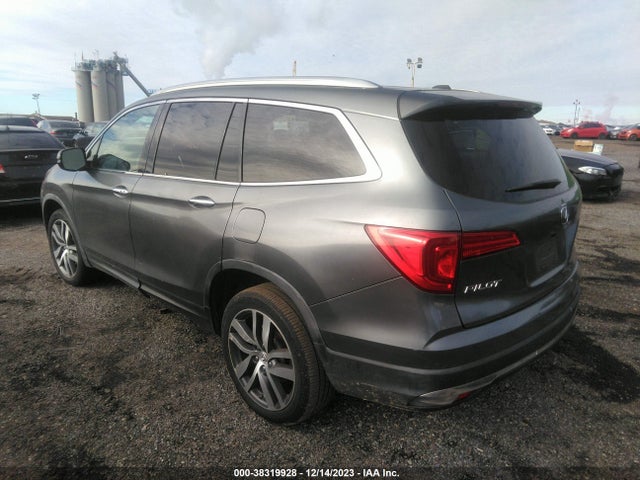 2017 HONDA PILOT TOURING VIN: 5FNYF6H90HB012735