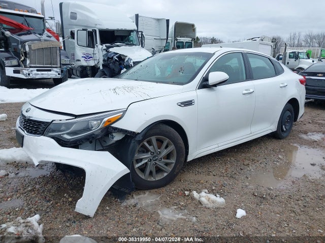 5XXGT4L31KG308282 KIA Optima Lx