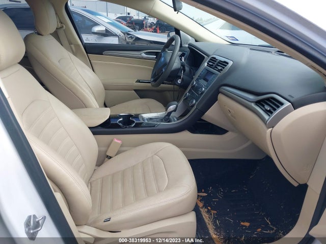 2014 FORD FUSION SE VIN: 3FA6P0H72ER201404