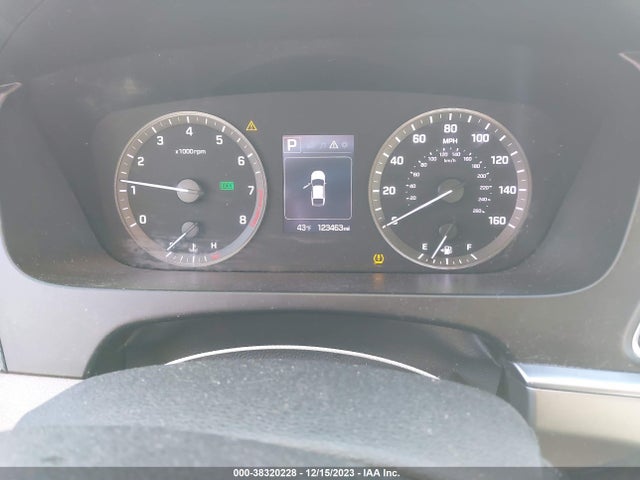 38320228 :رقم المزاد ، 5NPE24AF8FH081948 vin ، 2015 Hyundai Sonata Se مزاد بيع