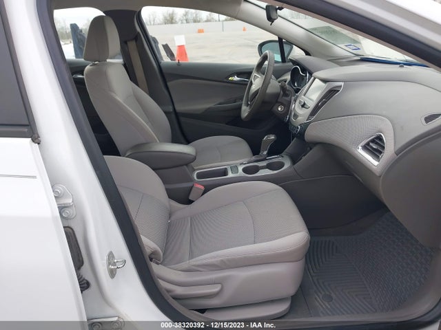 Chevrolet Cruze Ls Auto 2018 1G1BC5SM2J7172299 Image 5