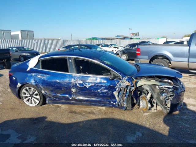 5YJ3E1EA1JF033422 Tesla MODEL 3