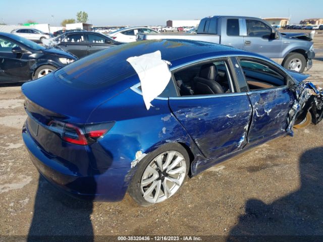 5YJ3E1EA1JF033422 Tesla MODEL 3