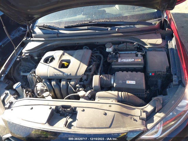 2018 HYUNDAI ELANTRA SEL VIN: 5NPD84LF2JH235604