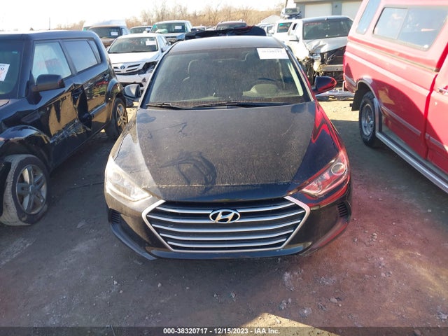 2018 HYUNDAI ELANTRA SEL VIN: 5NPD84LF2JH235604