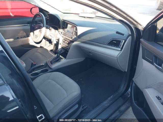 2018 HYUNDAI ELANTRA SEL VIN: 5NPD84LF2JH235604