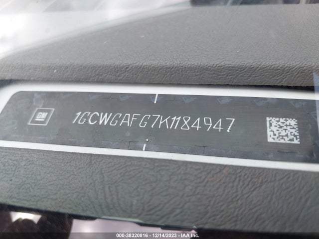 Chevrolet Express 2500 Work Van 2019 1GCWGAFG7K1184947 Image 9