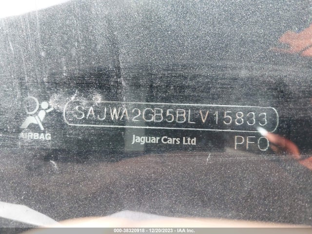 2011 JAGUAR XJ SAJWA2GB5BLV15833 Photo 8