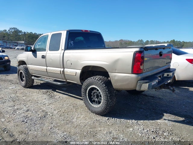2001 CHEVROLET SILVERADO 1500 LS VIN: 2GCEC19T311119506