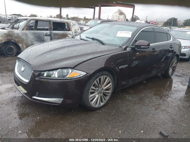2012 JAGUAR XF SAJWA0HB2CLS40913 Photo 1